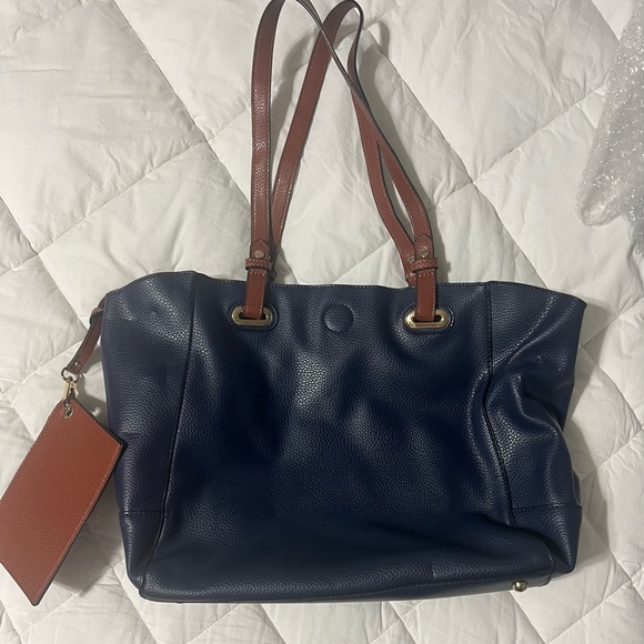 GH Bass leather shoulder bag. Navy colored. Gently used. Cross posted - Picture 3 of 3